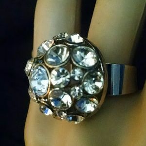 Beautiful custer rhinestone ring